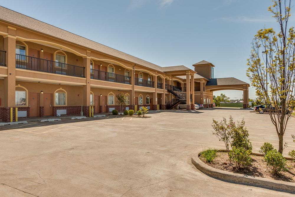 Executive Inn & Suites Cushing Exterior foto